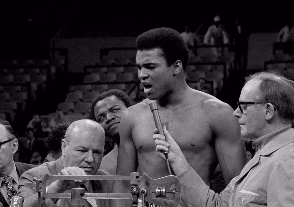 Muhammad Ali la cântarul oficial